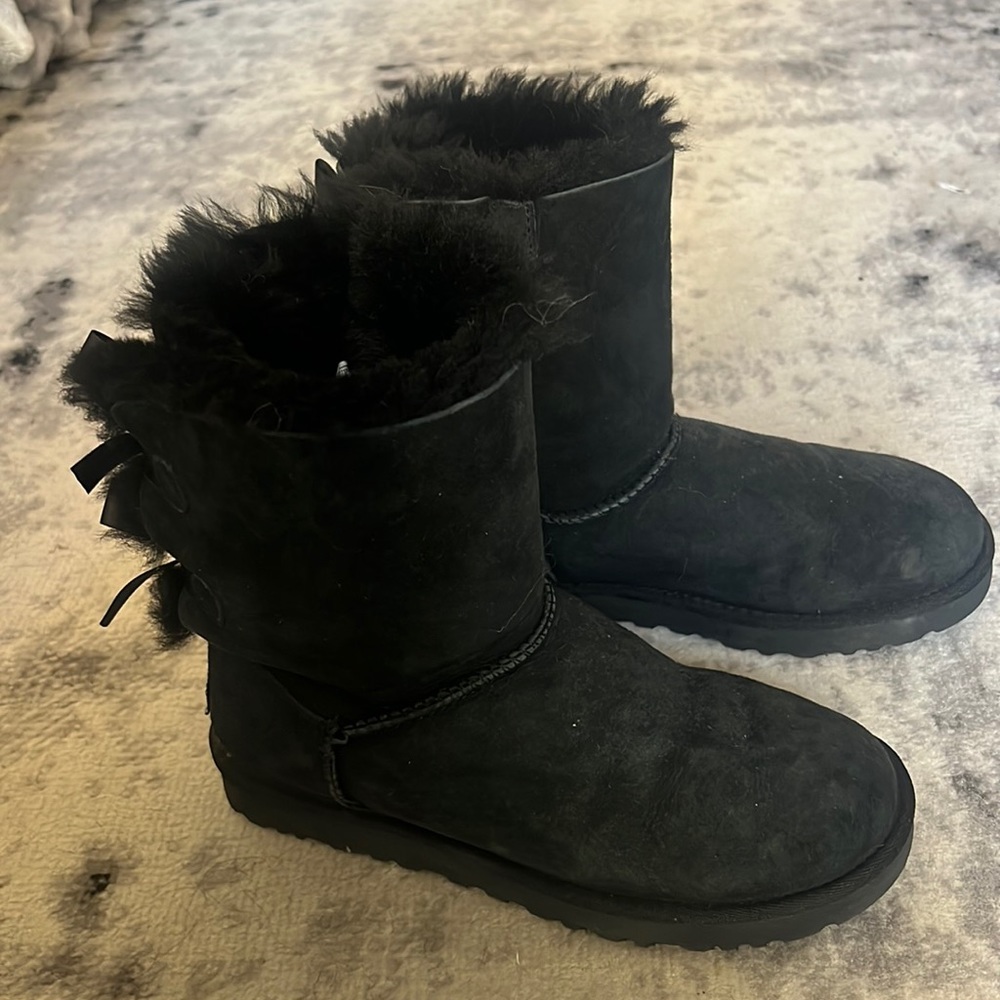 Black Uggs